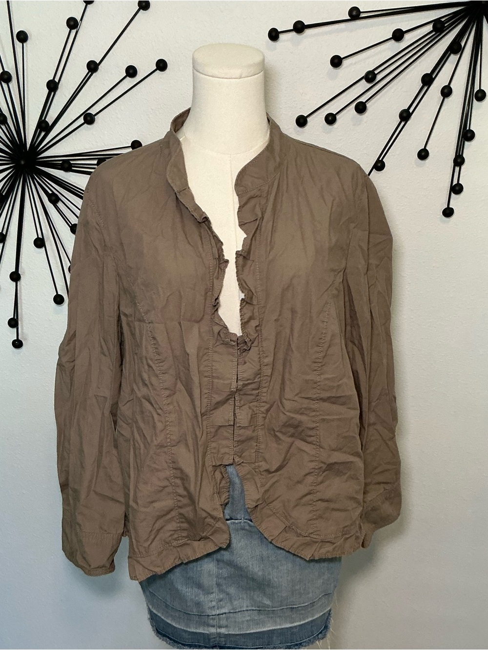 LOFT Taupe Ruffle Front Lightweight Jacket Size XL